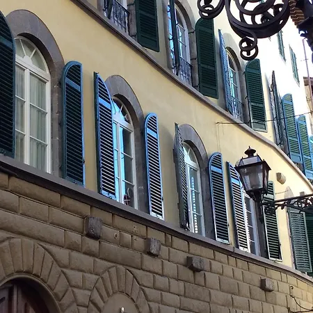 Tailor House Couette-café Florence